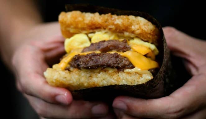 Burgushi, Sensasi Burger dan Sushi dalam Satu Hidangan