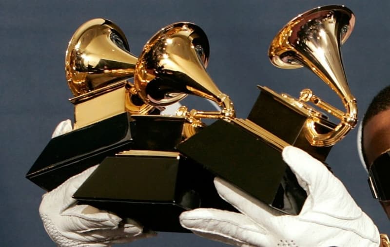 Piala Grammy Awards (Getty/nme.com)