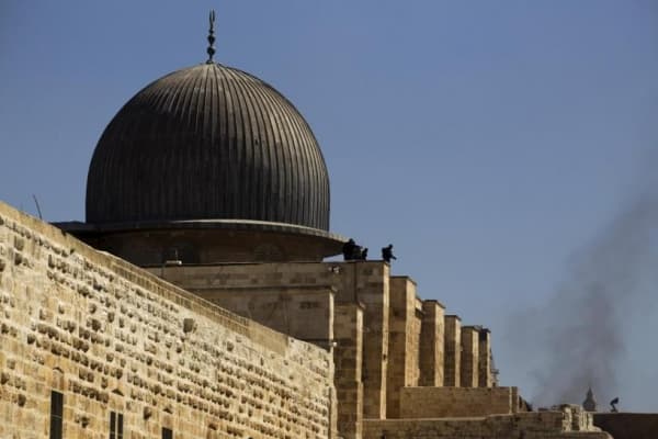 Salah Satu Ruang di Masjid Al-Aqsa Yerusalem Terbakar