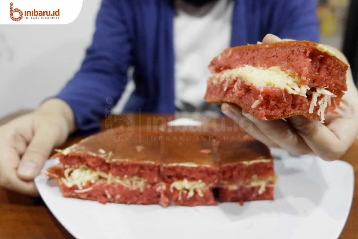 Martabak Oyon. (Inibaru.id/ Mayang Istnaini)  