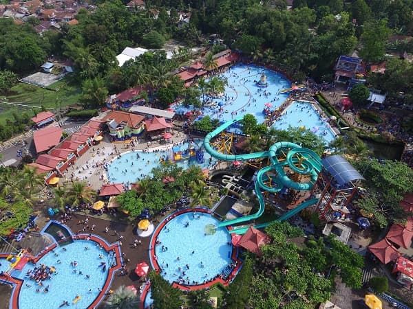 Mengintip Fasilitas Superlengkap di Owabong Waterpark