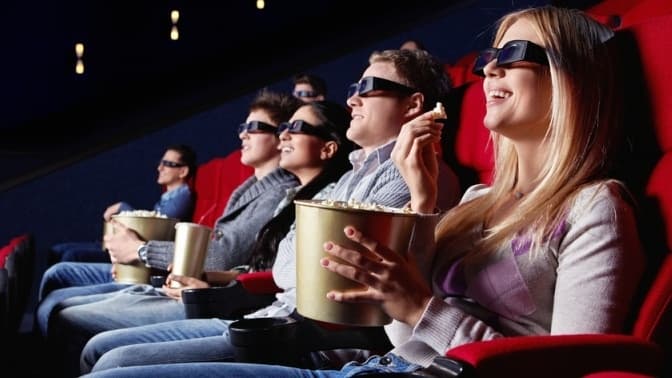 Menonton film. (Konisberg.ru) 