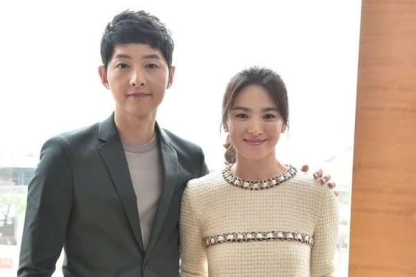 Song Song Couple. (Soompi)