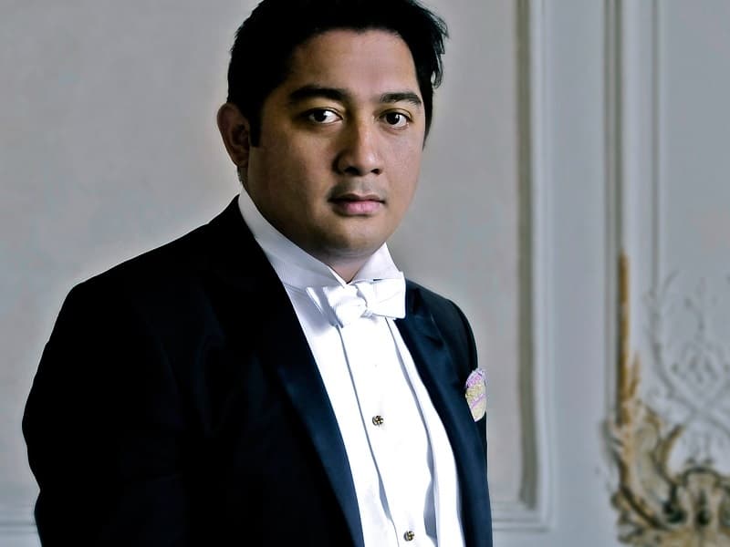 Konduktor dari Indonesia Ini Memukau Penonton di Bulgaria