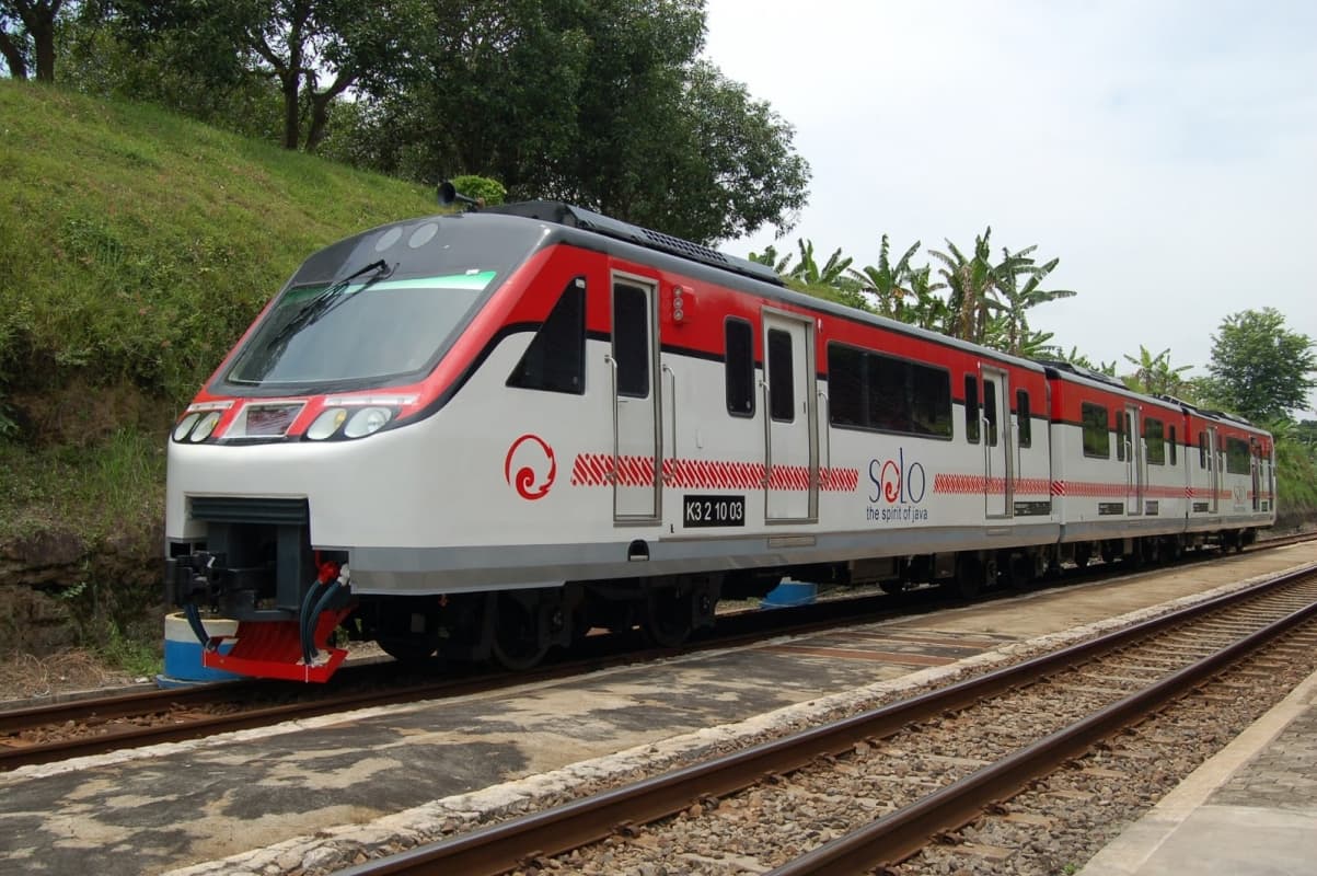 KA Batara Kresna dihentikan sementara. (Redigest.web)