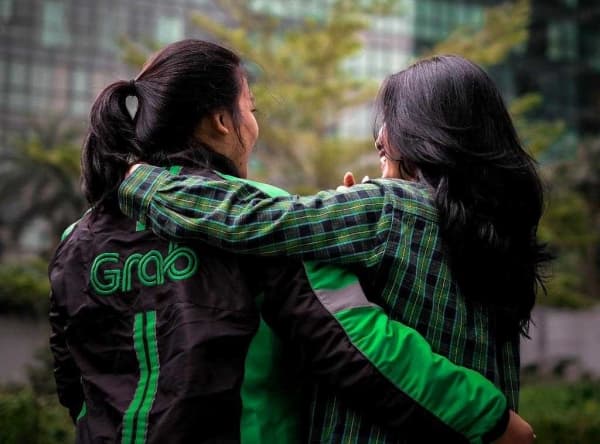 Mitra pengemudi dan penumpang grab. (Twitter/grabid)