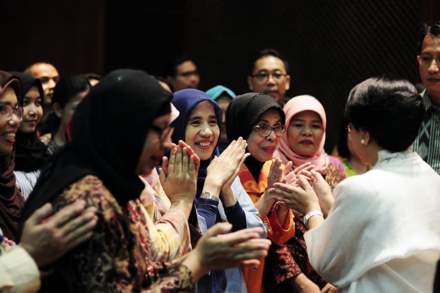 acara halal bi halal yang selalu ada saat Hari Raya Lebaran di Indonesia (Antarafoto.com/Suwandy)