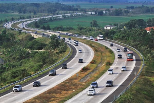 Jalan Tol Trans Jawa (Antara Foto/Aditya Pradana)