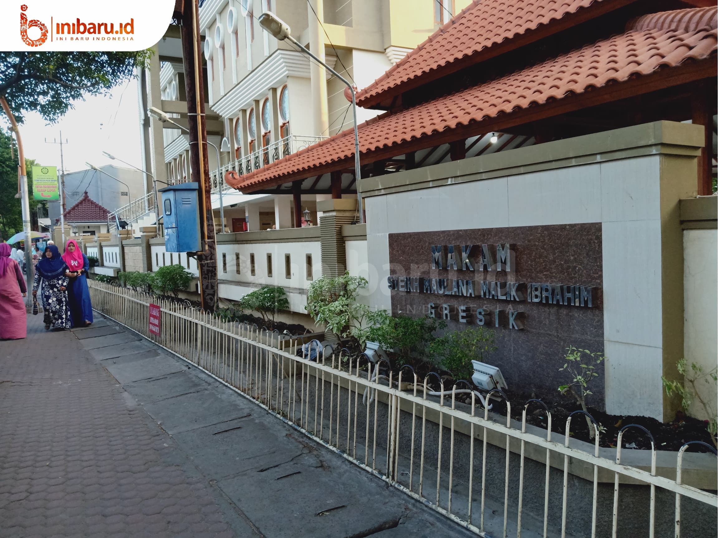 Berziarah ke Makam Syeh Maulana Malik Ibrahim, Sunan Tertua Walisanga