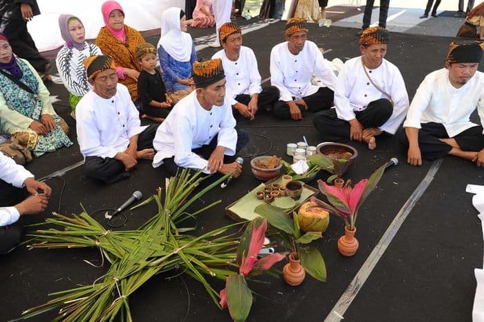 Wuku Taun, Wujud Syukur dan Silaturahmi Warga Kampung Cikondang