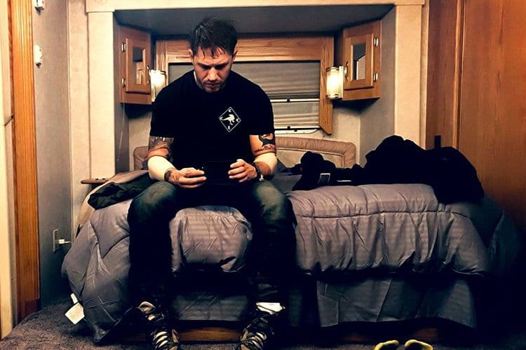 Sony Pictures Rilis Trailer Film "Venom"