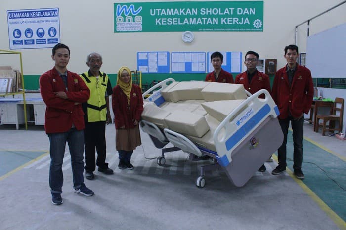 Kelompok pencetus kasur pintar Mimi Sehat. (umy.ac.id)