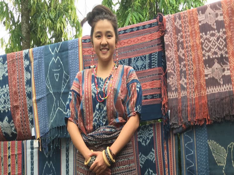 Azalea Ayuningtyas (wanitawirausaha.com)