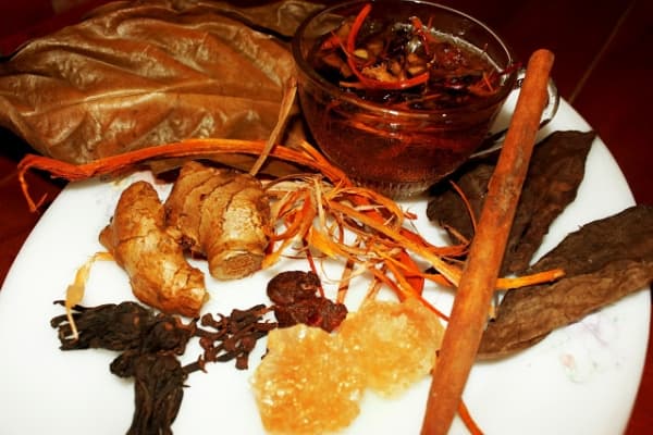 Bahan-bahan pembuat wedang uwuh. (1000macammanfaat)