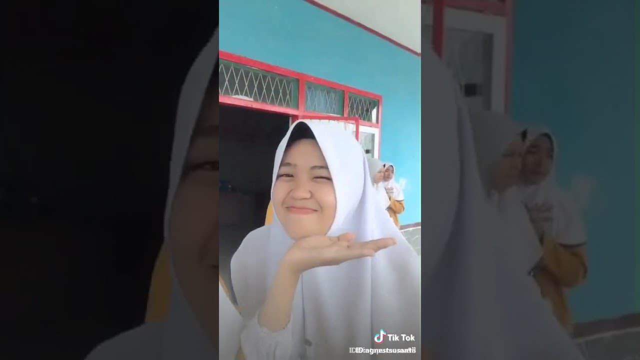 Tik Tok merupakan aplikasi yang cukup seru. (Youtube.com)