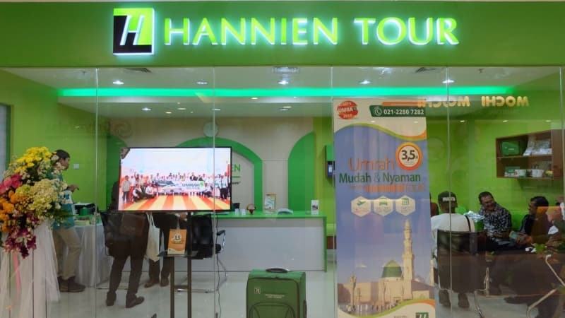 Hannien Tour diduga melakukan penipuan dan penggelapan uang konsumen. Tak kurang dari 400 nasabah melaporkan kasus penipuan ini. (Hannientoursolo.blogspot.com)