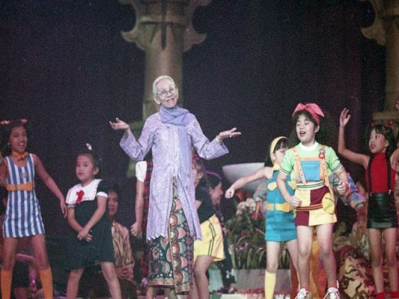 Selamat Jalan, Nenek Rocker Indonesia!