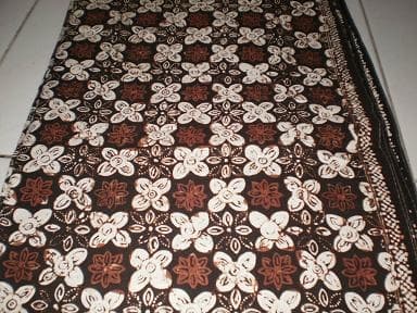 Batik motif grompol. (Pinterest)