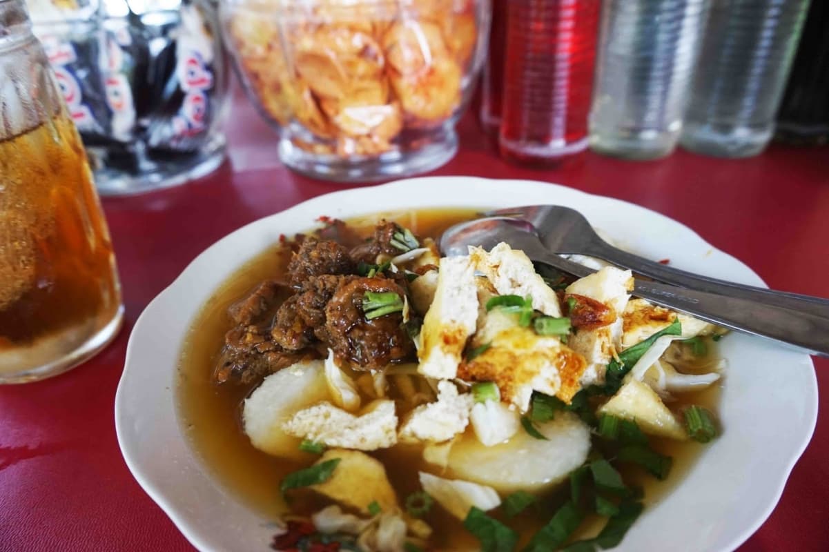 Di Karimunjawa, Jangan Lewatkan Kuliner Khasnya: Lontong Krubyuk!