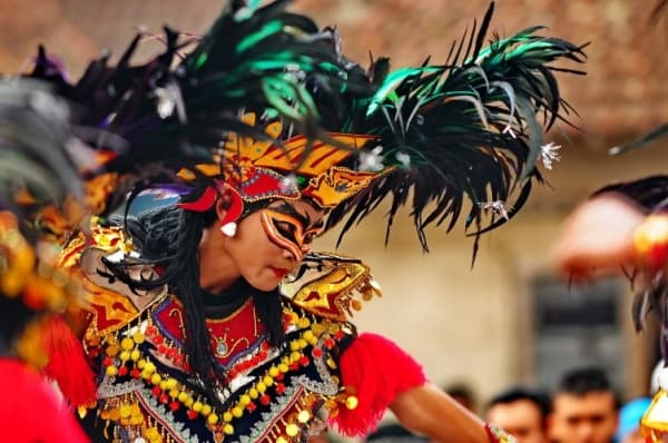 Topeng ireng, salah satu kesenian yang masih lestari di Magelang. (Myimage)