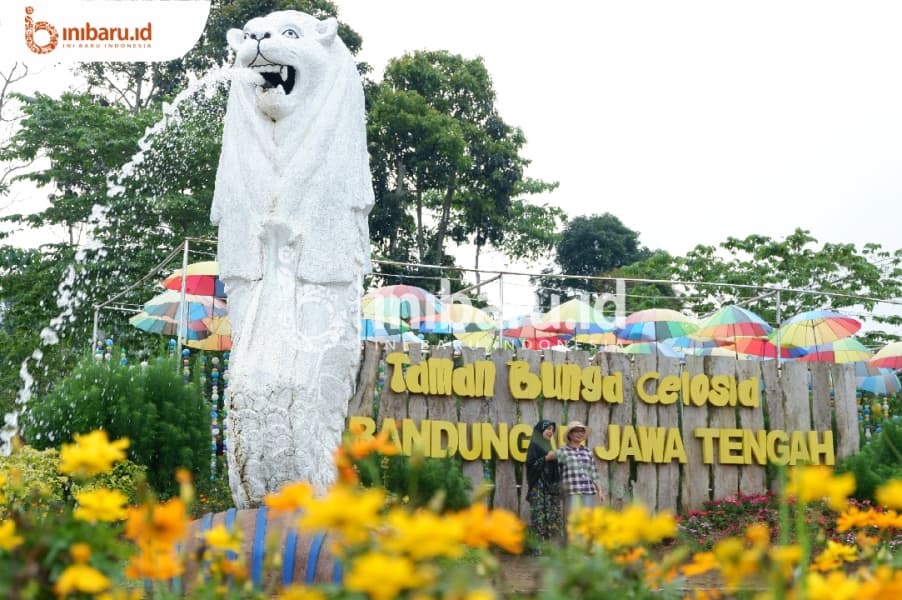 Bunga Warna-warni dan Bangunan Ikonik Dunia di Taman Bunga Celosia