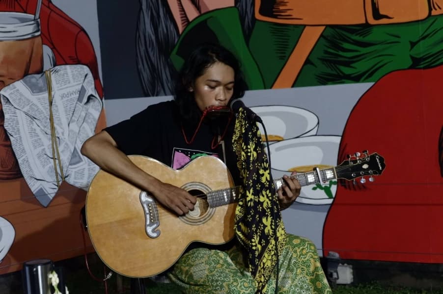 Sore Tenggelam Awali Bermusik dari Kampus ke Kampus