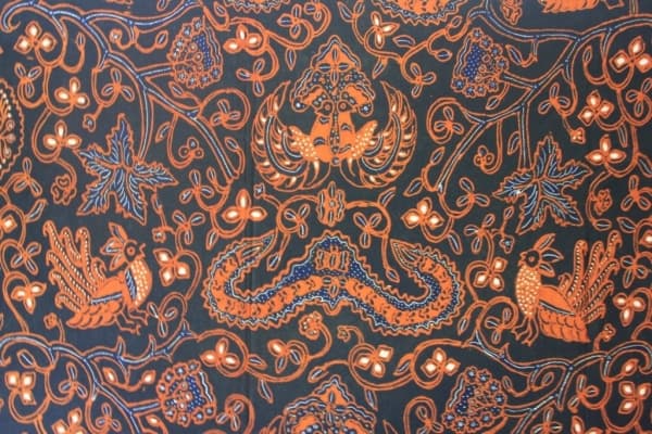 Motif wahyu tumurun dipilih sebagian pengantin yang melakukan pernikahan dengan adat Jawa. (Info Batik)