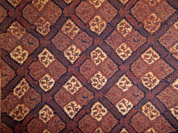 Sida Asih merupakan motif yang kerap dipakai pengantin. (Tokopedia)