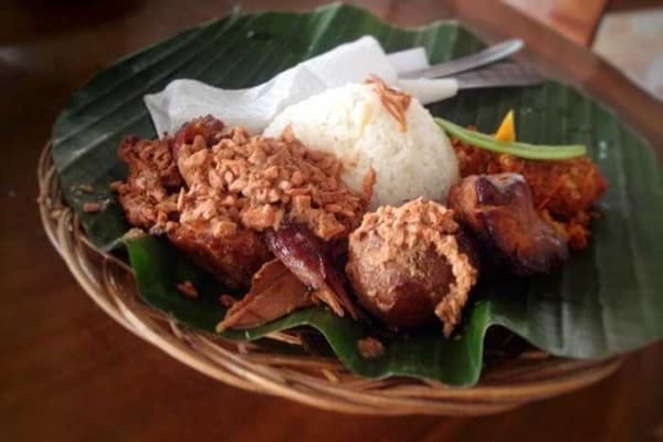 Kisah di Balik Terciptanya Gudeg Manggar yang Berbahan Bunga Pohon Kelapa