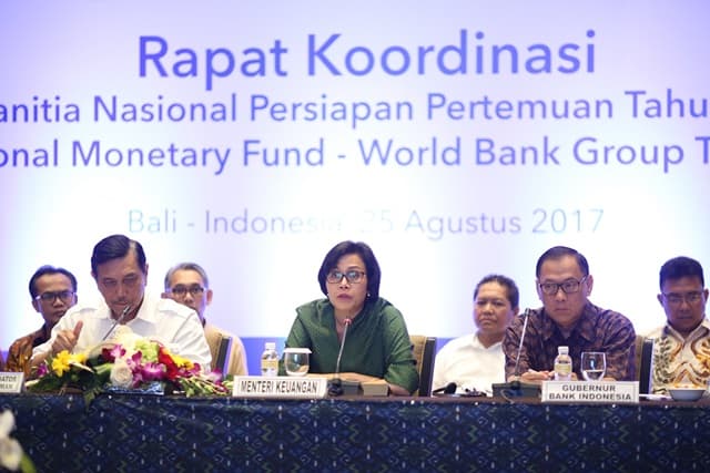 Menteri Keuangan Sri Mulyani dan Gubernur Bank Indonesia Perry Warjiyo dalam Persiapan Pertemuan Tahunan. (Beritadewata.com)