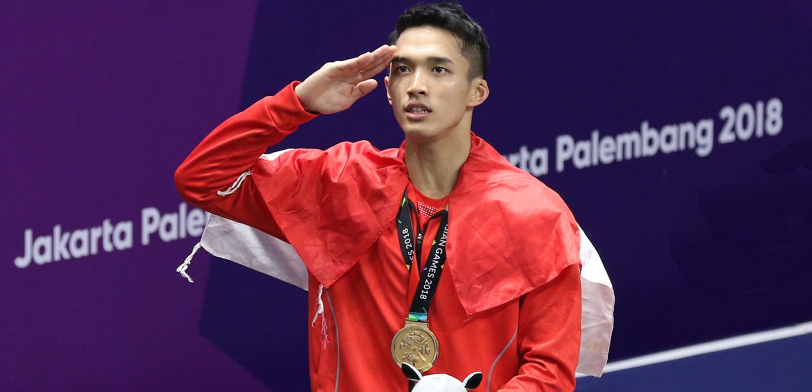 Jonatan Christie saat meraih medali emas di cabang olahraga bulu tangkis. (bulutangkis-indonesia.com)