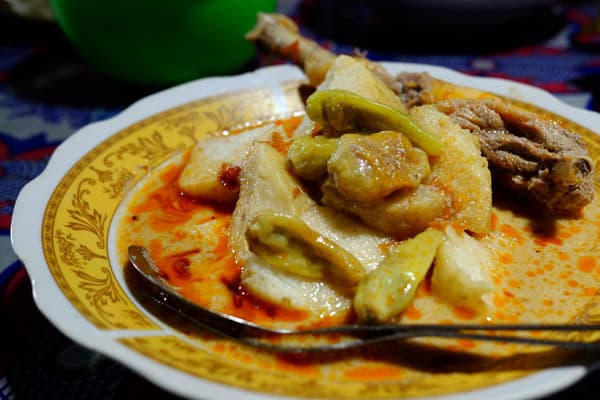 Lontong opor Pak Pangat. (bartzap.com)