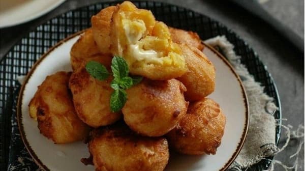 Rondo royal tanpa isian gula merah. (Tribunnews)