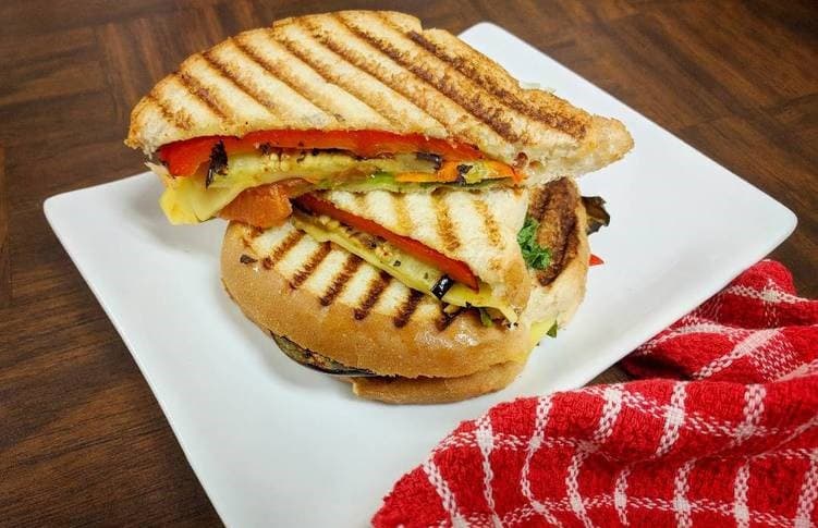 Vegetarian sandwich (Cookpad.com)