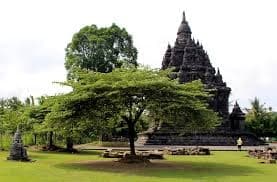 Candi Sojiwan, salah satu candi di Kabupaten Klaten. (loveheaven07)