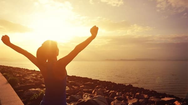 Jangan bebani dirimu dengan hal yang nggak penting karena kamu berhak bahagia dengan merdeka! (Pixabay)