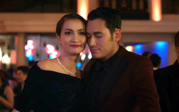 Atiqa Hasiholan dan Arifin Putra didapuk sebagai pemeran utama dalam film Mantan Manten. (wowkeren)