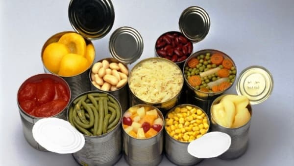 Buah dan sayuran kaleng. (Girlisme)