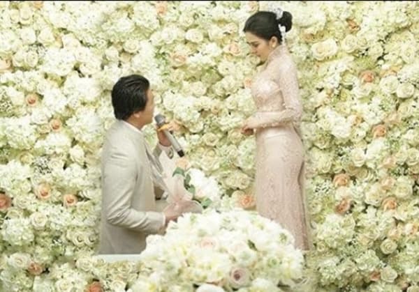 Postingan pertama Syahrini dengan Reino Barack. (Instagram/ Princessyahrini)