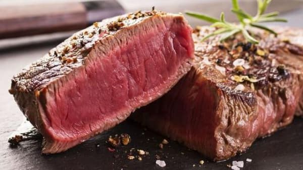 Tips mengurangi kolesterol usai merayakan Idul Adha. (Daily Telegraph)