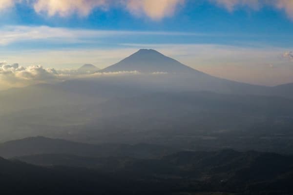 Jalur pendakian Gunung Sumbing ditutup sementara. (Kompas/ Anggara Wikan Prasetya)