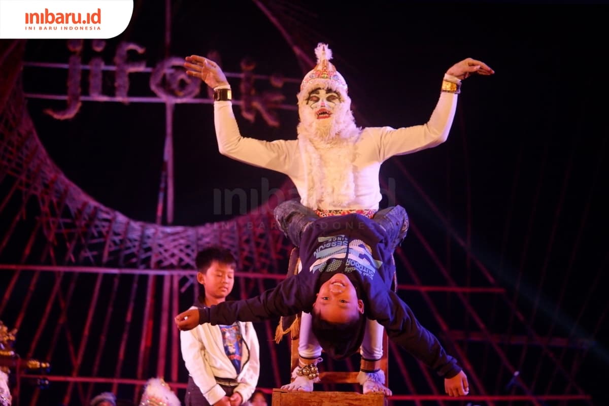 Menari Bersama Kethek Ogleng di Panggung Jifolk 2019, Lucu dan Menggemaskan! 