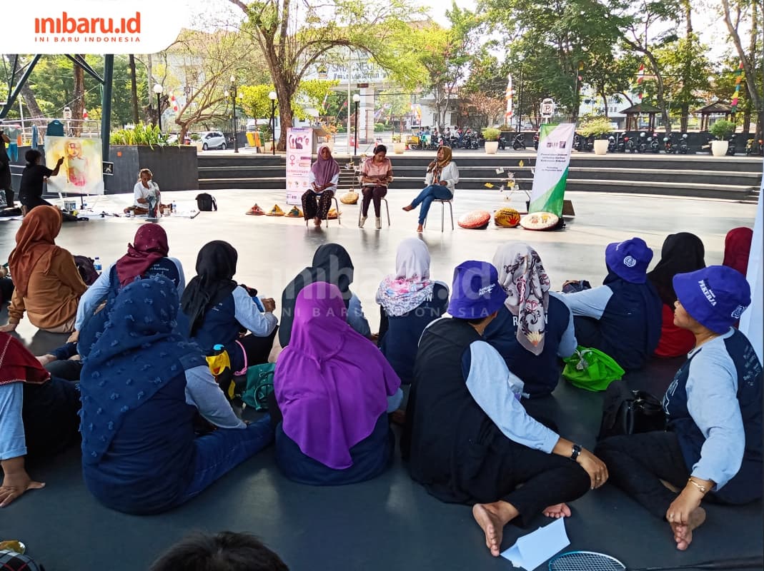 Cahya dan Isti, korban kekerasan memberikan kesaksian. (Inibaru.id/ Zulfa Anisah)