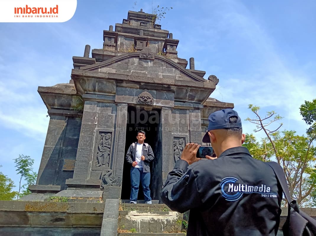 Replika Candi Gedong Songo di Monumen Tugu yang punya view instagenik. (Inibaru.id/ Zulfa Anisah)