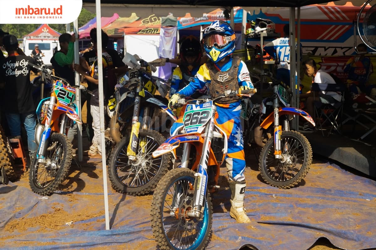 Crosser usia dini juga turut memeriahkan MXGP 2019 Semarang. (Inibaru.id/ Audrian F)