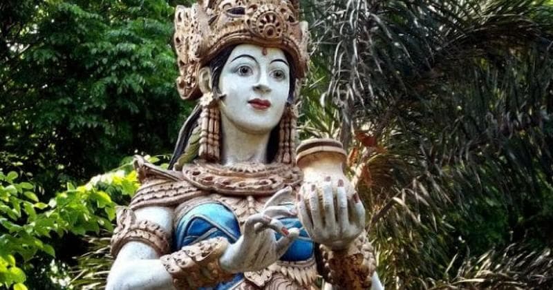 Patung Putri Kediri yang diyakini sebagai Dewi Kilisuci. (Nusadaily)