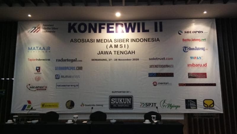 Ketua Panitia Konferwil AMSI Jateng II bersama tim meninjau kesiapan lokasi Konferwil AMSI Jateng di Pesonna Hotel, Semarang, Selasa (24/11). (AMSI)
