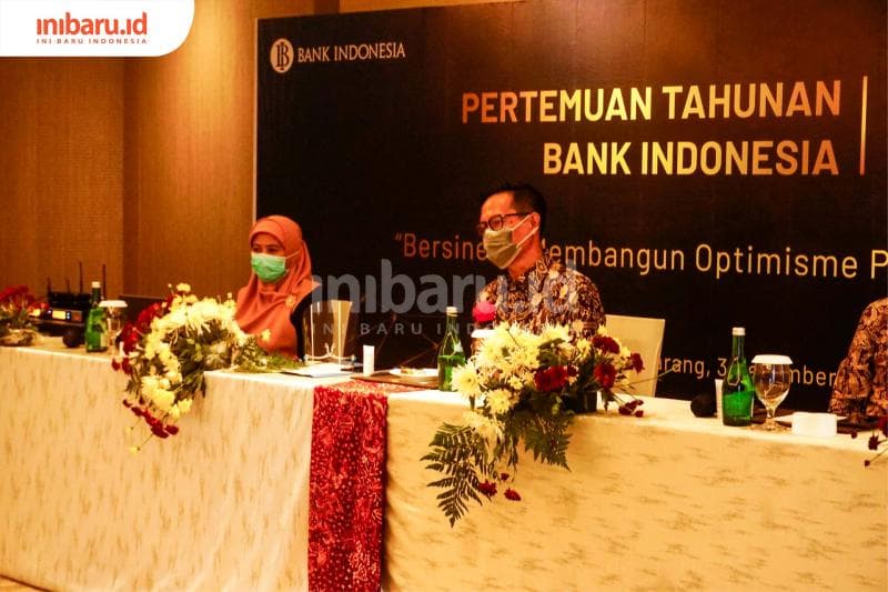 Kepala Perwakilan Bank Indonesia Jawa Tengah, Soekowardojo memaparkan kondisi perekonomian di Indonesia. (Inibaru.id/ Audrian F)<br>