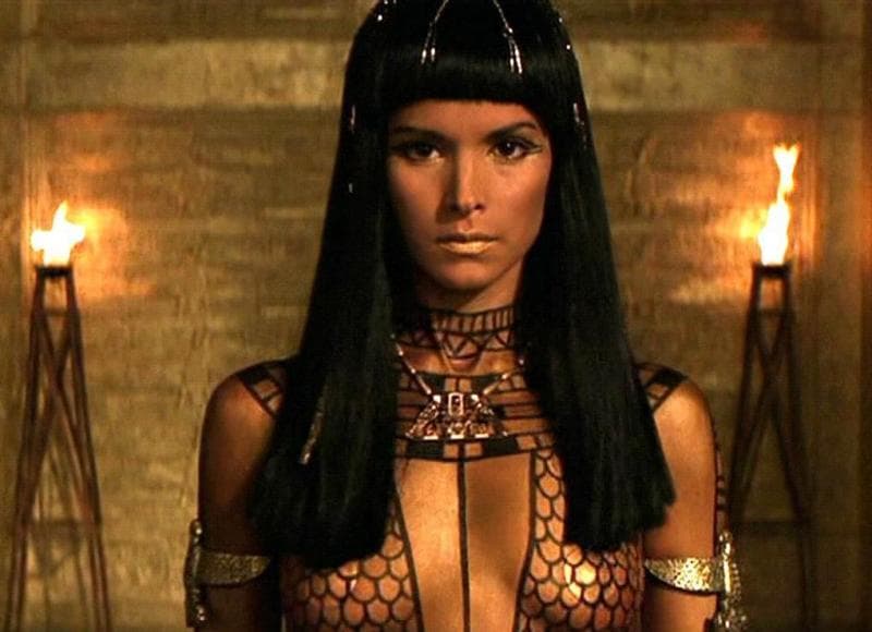 Tokoh Anack-su-namun dalam The Mummy yang meminjam karakter&nbsp;Ankhesenamun, ratu Mesir abad ke-18. (Villain Fandom)