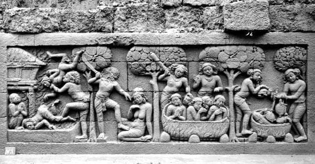 Relief pada kaki Candi Borobudur menunjukkan orang-orang tengah memasak kura-kura. (Historia)<br>